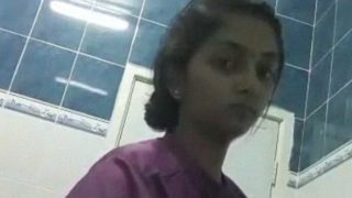 Tamil Nadu Nurse girl bahtroom nude MMS selfie