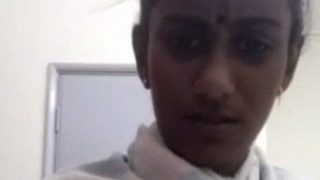Tamil ladki ki solo boob show video