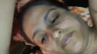 XXX Indian couple sharing sex video