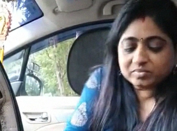 Malayali car sex desi porn with Mallu audio - KamaBaba.desi