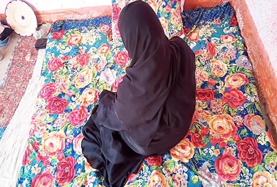 Pakistani aapa takes bhaijaan's lund in her chut - HamaterDesi.com – AuntyMaza.in – AuntyMaza.in