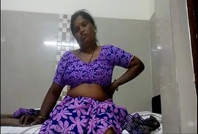 Marathi sex video of an aunty fucking her lover in a room