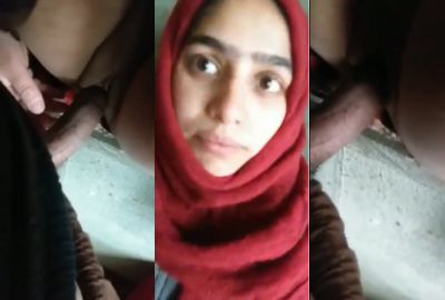 A Lahore guy fucks Hijabi GF's bald pussy in Pakistani sex