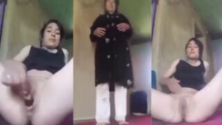 Pakistani porn of a Pashto lady masturbating with a brinjal