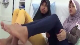 Bangladesh sex video of two 18 yr old girls giving footjob