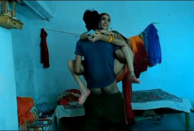 Marathi Vaini rides on Devar's dick in desi sex MMS – AuntyMaza.in – AuntyMaza.in