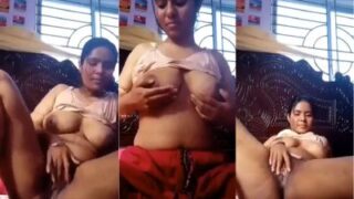 Desi nude Bhabhi shows her milky boobs and wet pussy
