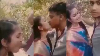 Puneri girl gives an outdoor blowjob to her stepbrother